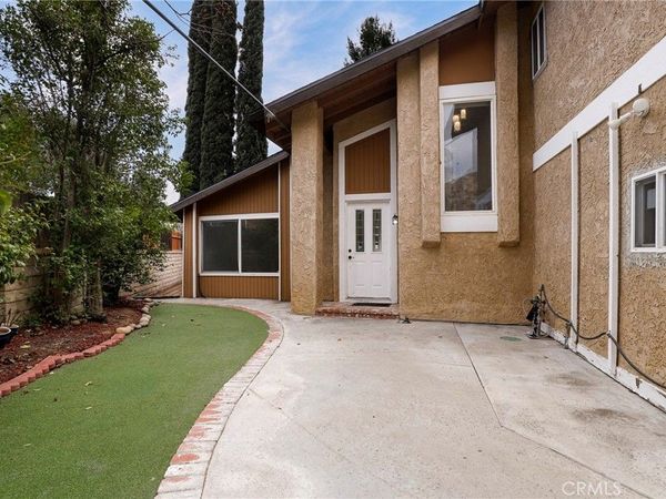 20643 Calhaven Drive, Saugus, CA 91390
