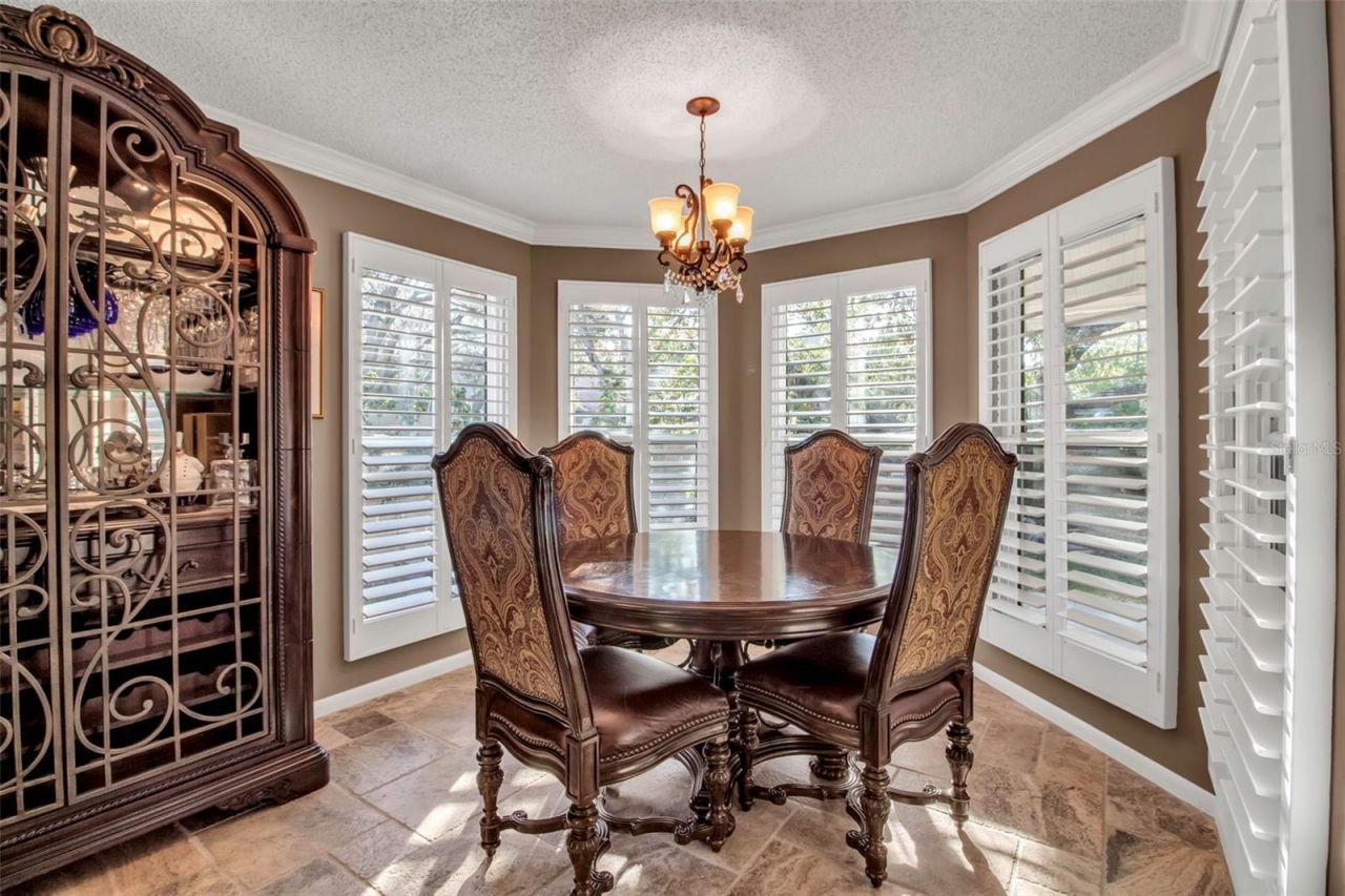 5232 White Sand Circle Ne, Saint Petersburg, FL 33703 Photo