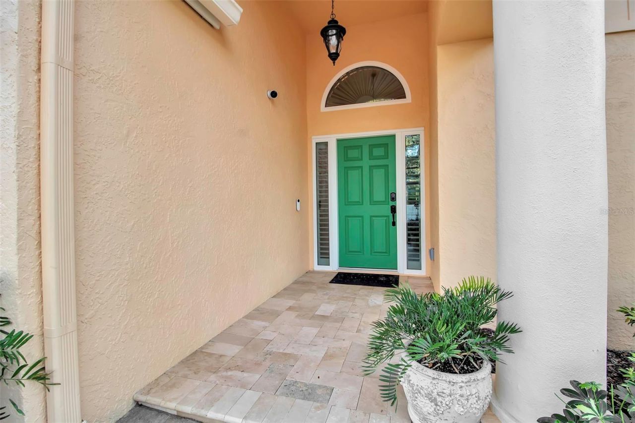 5232 White Sand Circle Ne, Saint Petersburg, FL 33703 Photo