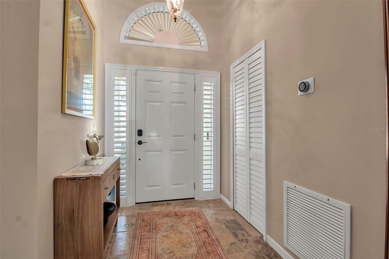 5232 White Sand Circle Ne, Saint Petersburg, FL 33703 Photo