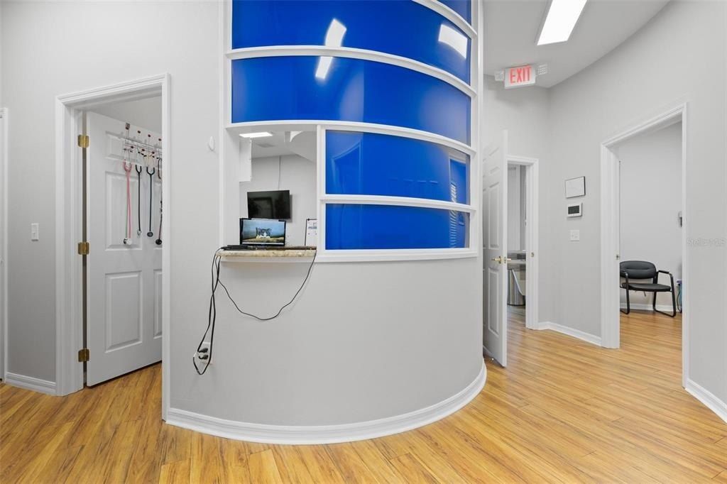 17929 Hunting Bow Circle, Unit 101 & 102, Lutz, FL 33558 Photo