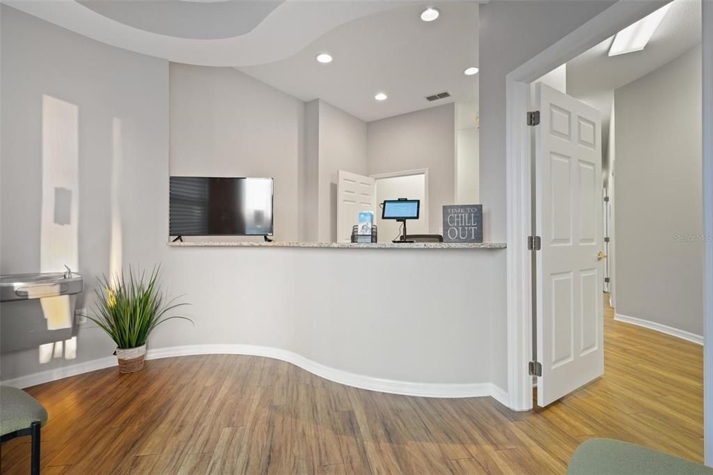 17929 Hunting Bow Circle, Unit 101 & 102, Lutz, FL 33558 Photo