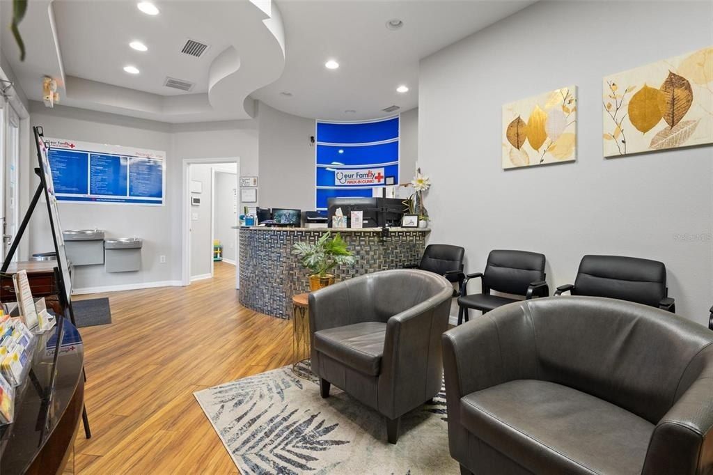 17929 Hunting Bow Circle, Unit 101 & 102, Lutz, FL 33558 Photo