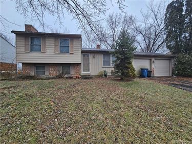 2054 Munich Avenue, Dayton, OH 45439