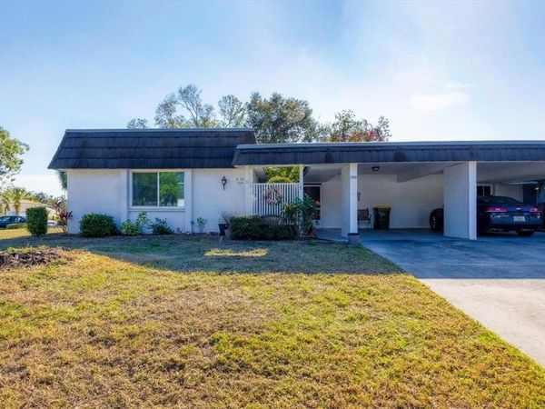 3990 OVERLOOK BEND, Unit 19, SARASOTA, FL 34232