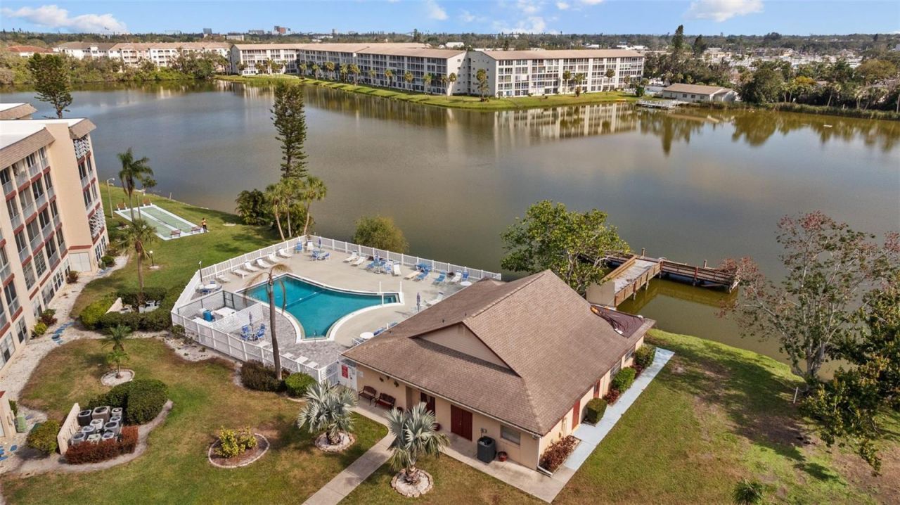 4126 Heron Way, Unit B113, Bradenton, FL 34205 Photo