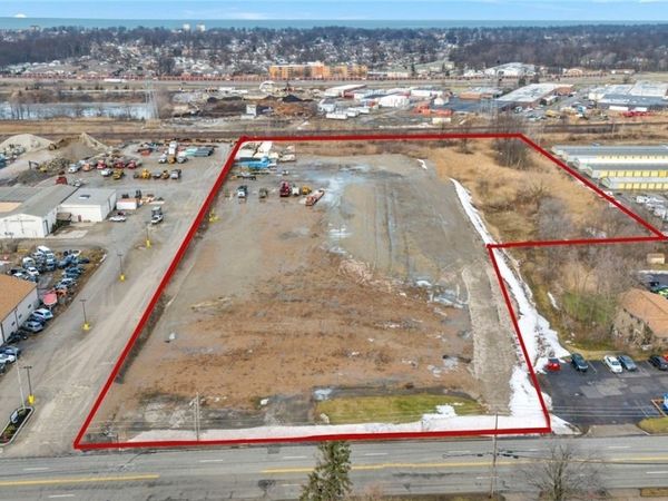 30817 Euclid Avenue, Willoughby, OH 44094