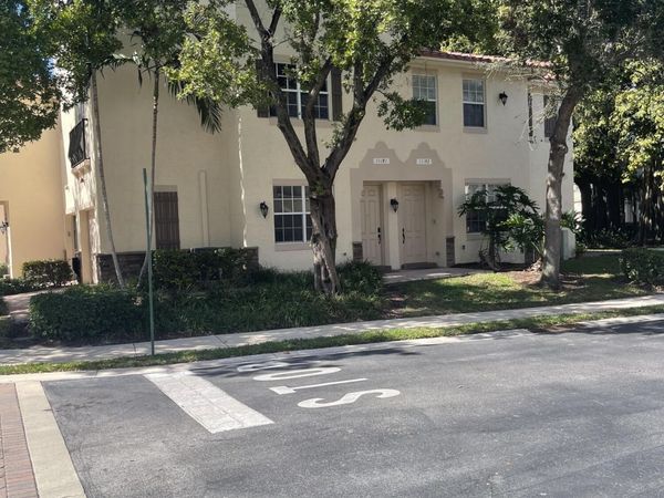 111 Stone Harbor Way, Unit F2, Delray Beach, FL 33444
