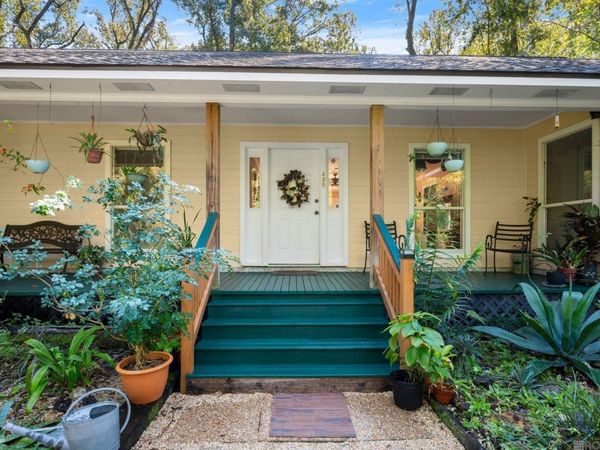 435 Pecan Dr, St Gabriel, LA 70776