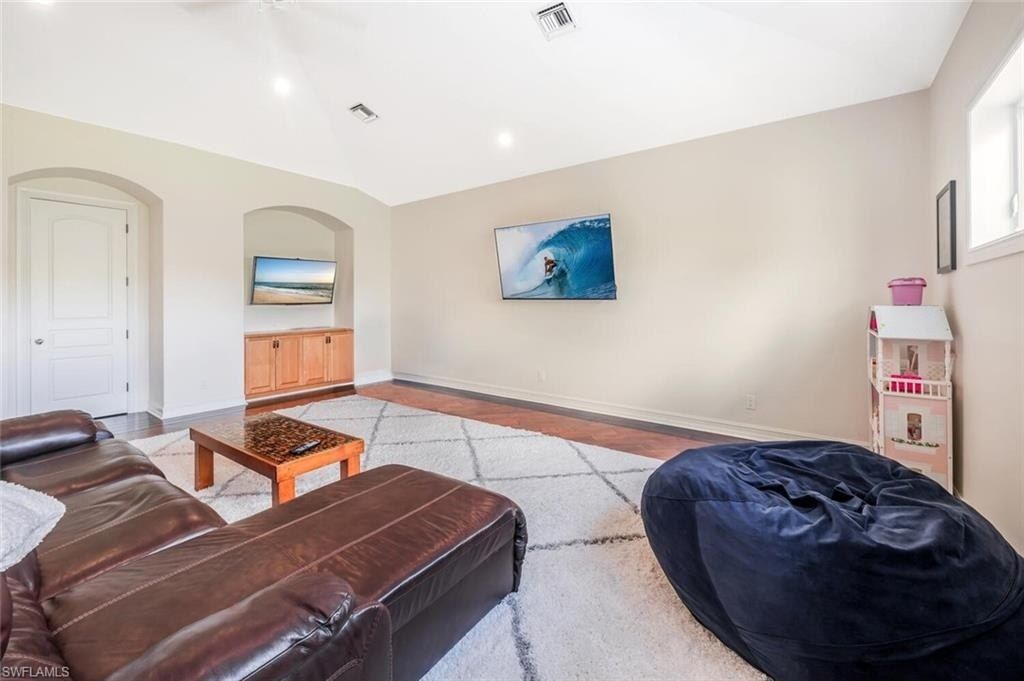 7051 Hunters Rd, Naples, FL 34109 Photo