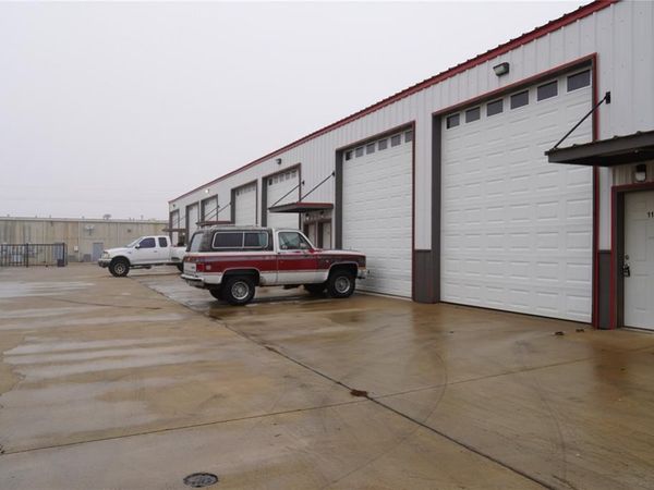 308 W State Hwy 152, Unit 106, Mustang, OK 73064