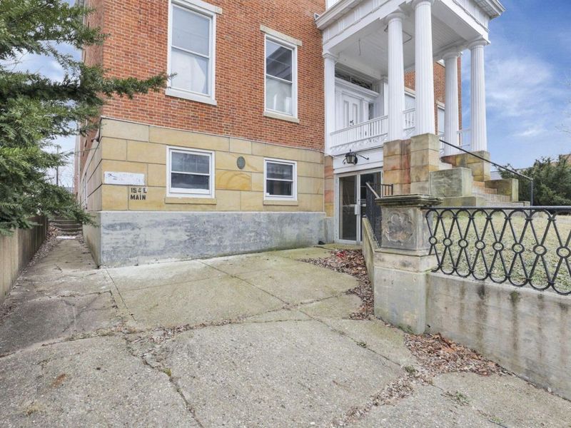 154 E Main Street, Lancaster, OH 43130 Photo 3