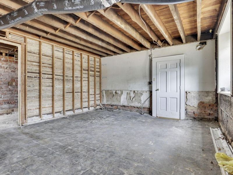 154 E Main Street, Lancaster, OH 43130 Photo 88