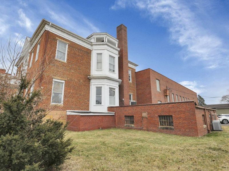 154 E Main Street, Lancaster, OH 43130 Photo 91