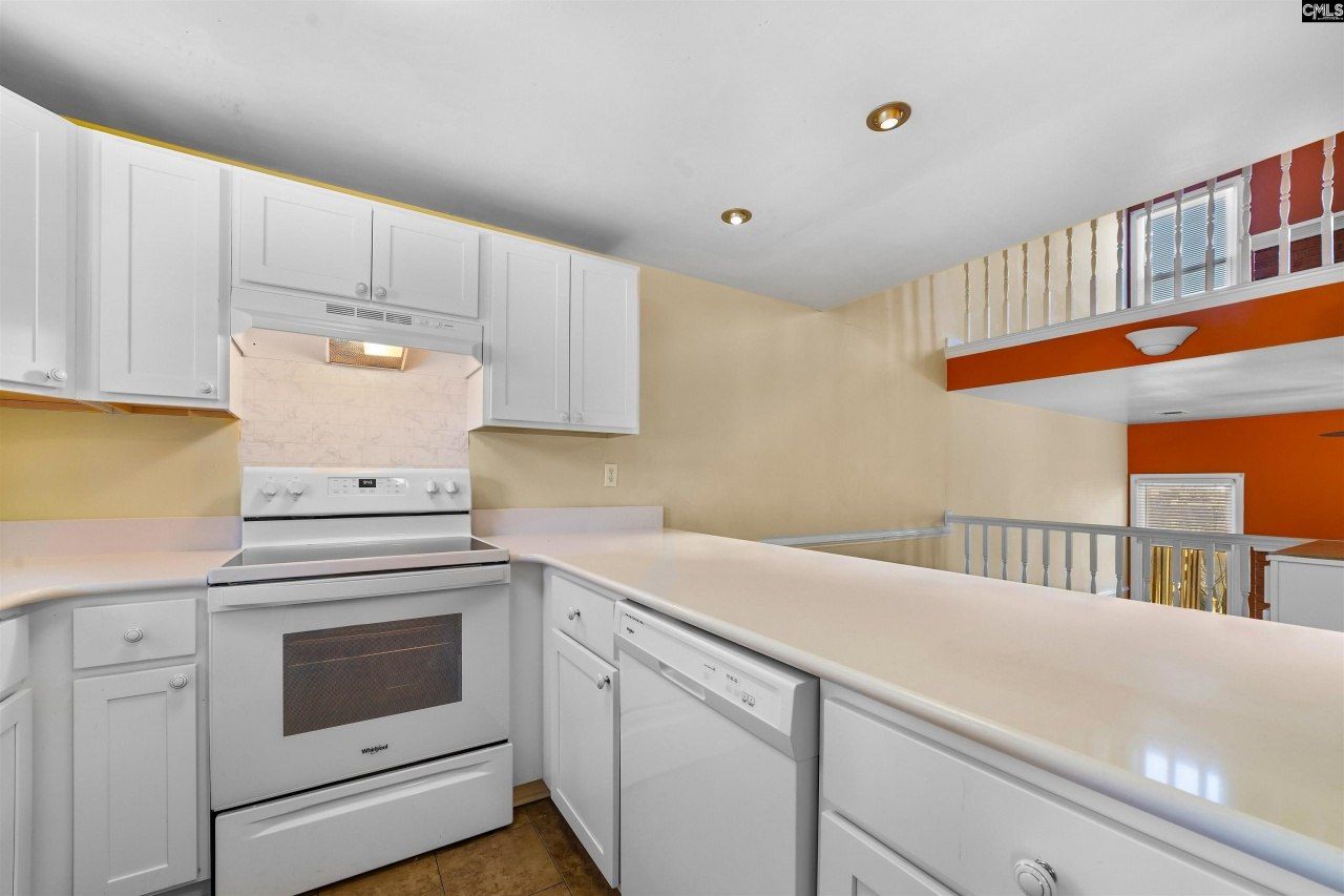 129 Village Walk Photo 17