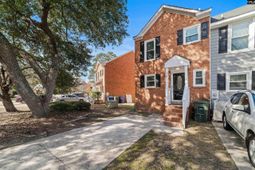 129 Village Walk photo 4