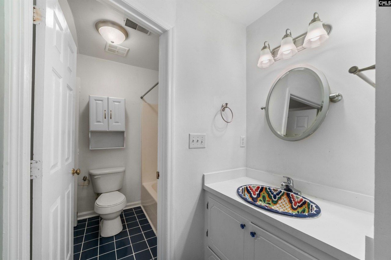 129 Village Walk Photo 21