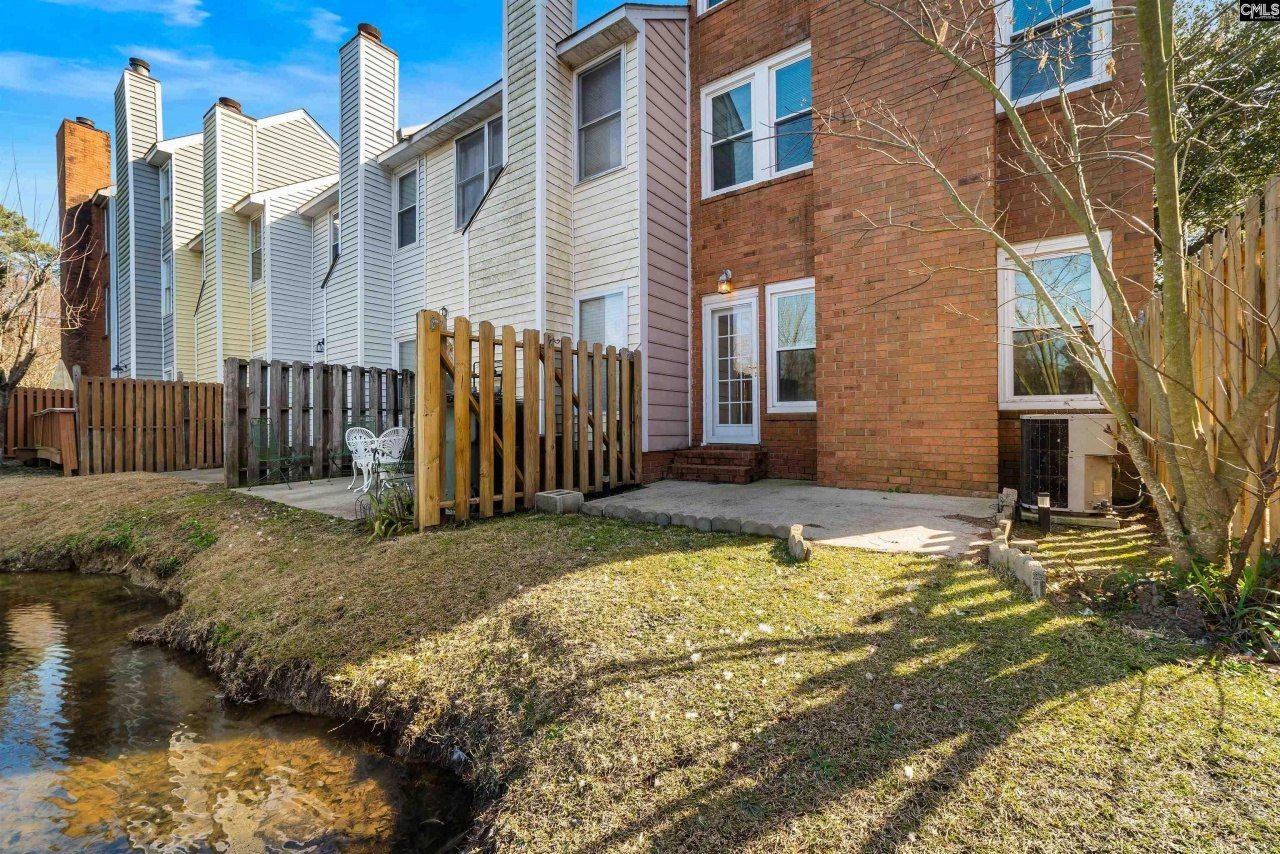 129 Village Walk Photo 25