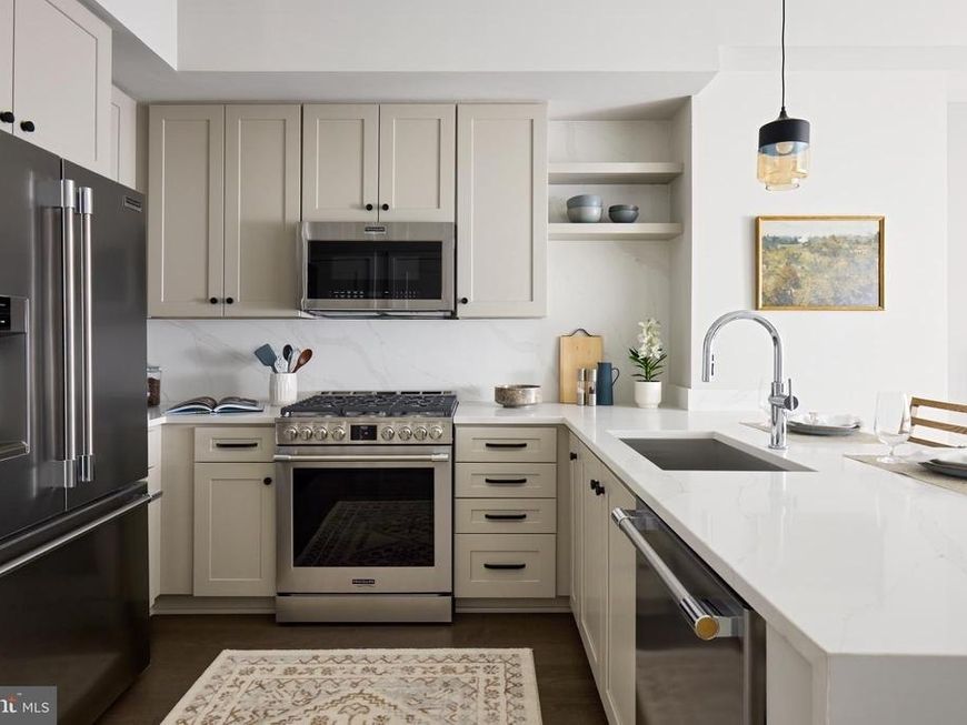 8015 Old Georgetown Road, Bethesda, MD 20814 Main Photo