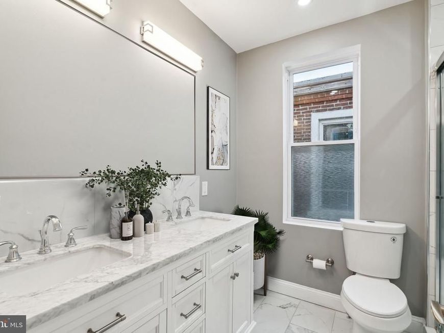 2433 N 17th Street, Philadelphia, PA 19132 Main Photo