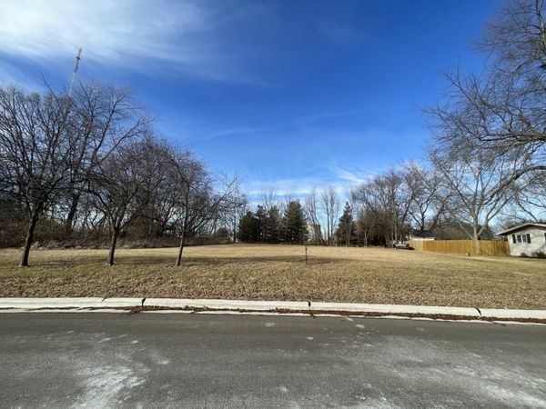 Lot 1 E 19th Street, Sterling, IL 61081