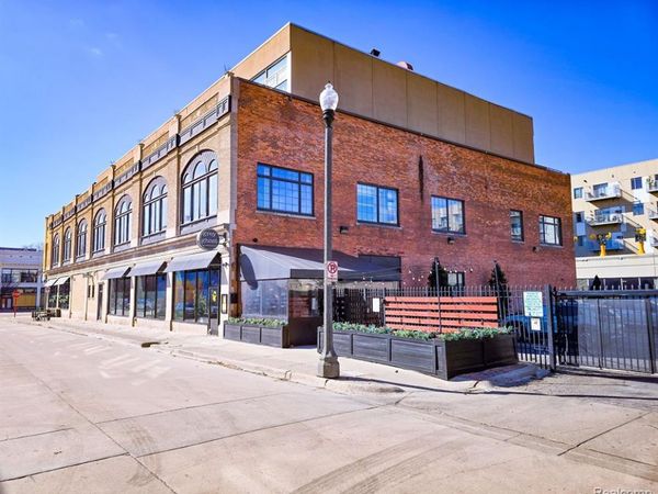 3100 WOODWARD Avenue, Detroit, MI 48201