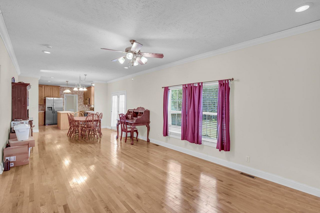 8978 Victor Lincoln Road Photo 16