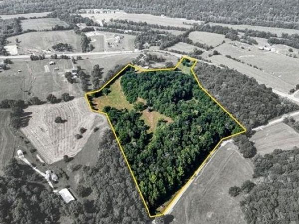 289 Melton Road, Burkesville, KY 42717