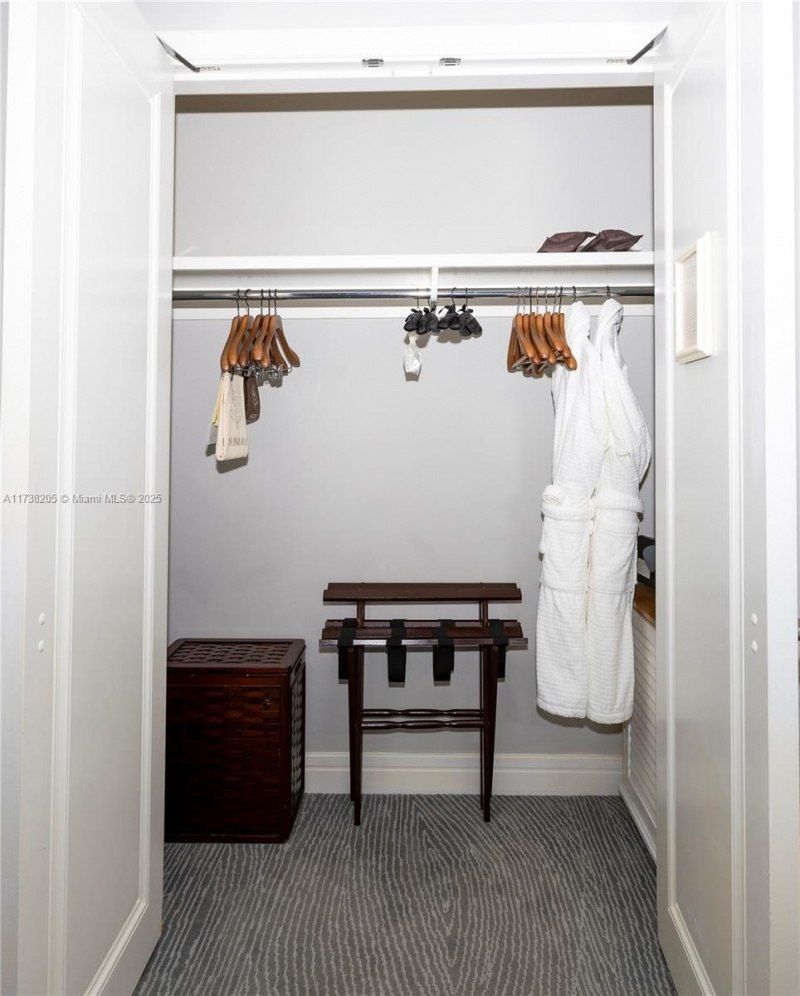 1435 Brickell Ave, Unit 3010, Miami, FL 33131 Photo