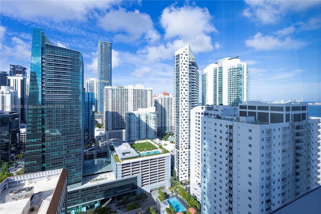 1435 Brickell Ave, Unit 3010, Miami, FL 33131 Photo