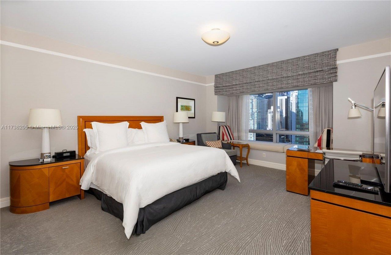 1435 Brickell Ave, Unit 3010, Miami, FL 33131 Photo