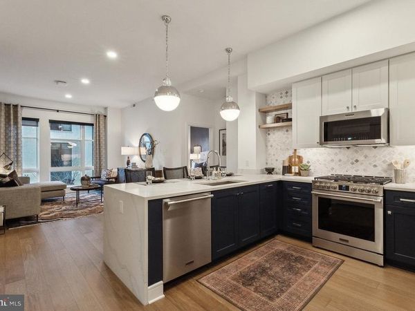 8015 OLD GEORGETOWN ROAD, BETHESDA, MD 20814