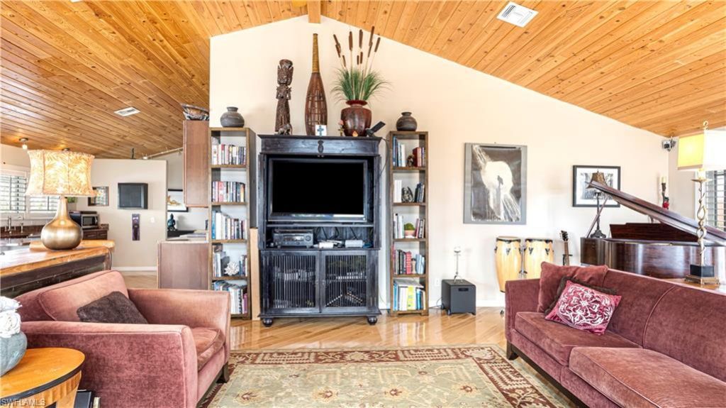 1307 Isabel Dr, Sanibel, FL 33957 Photo