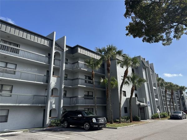 2050 N Congress Ave, Unit 209, West Palm Beach, FL 33401