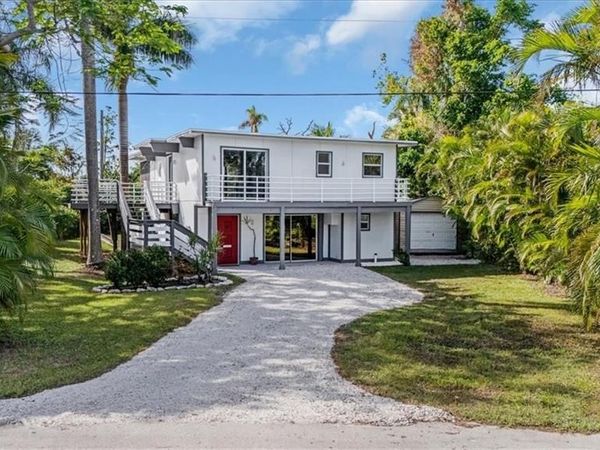 10925 Russell RD, BOKEELIA, FL 33922