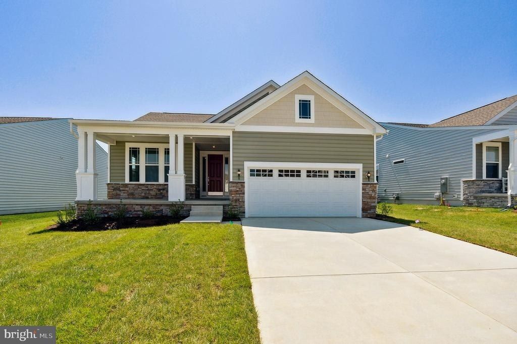 19 Golden Raintree Court, Middletown, DE 19709 Main Photo