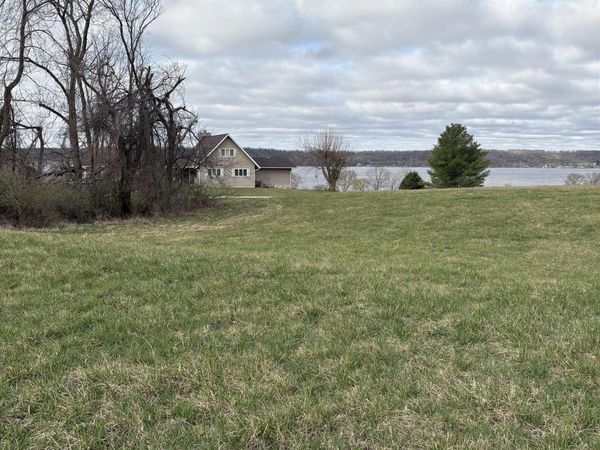11 Riverview Terrace, Nauvoo, IL 62354