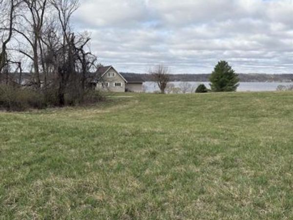 11 Riverview Terrace, Nauvoo, IL 62354