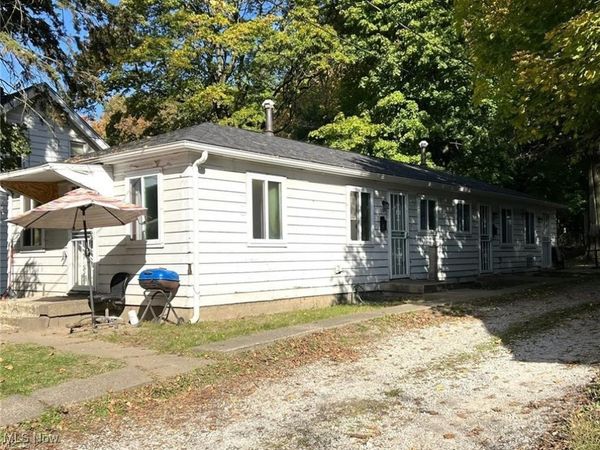 985-987 Diana Avenue, Akron, OH 44307