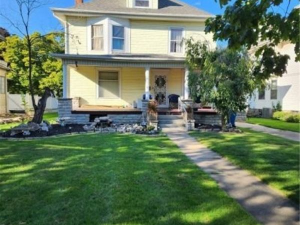 525 E 2nd Street, Port Clinton, OH 43452