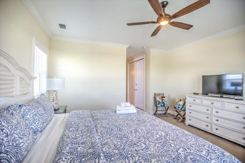 227 Sombrero Beach Road, Unit 1, Marathon, FL 33050 Photo