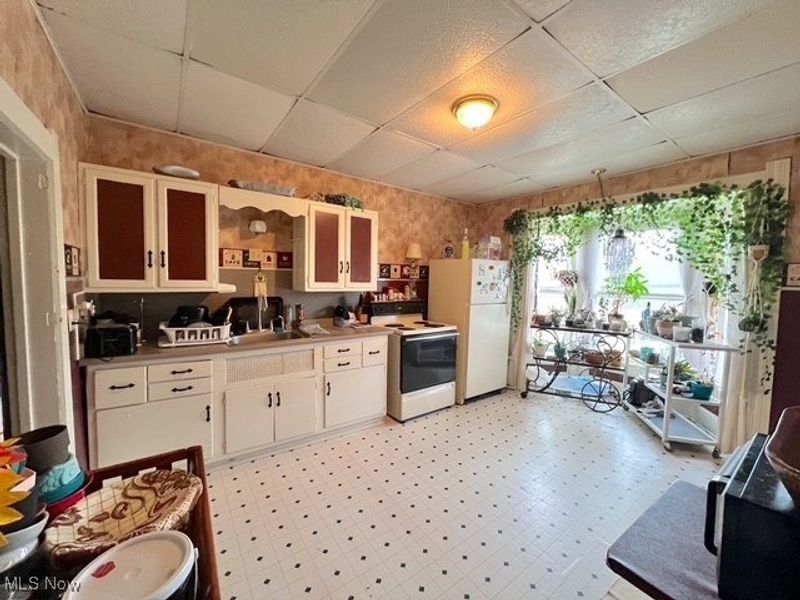 216 Main Street, Bowerston, OH 44695 Photo 20