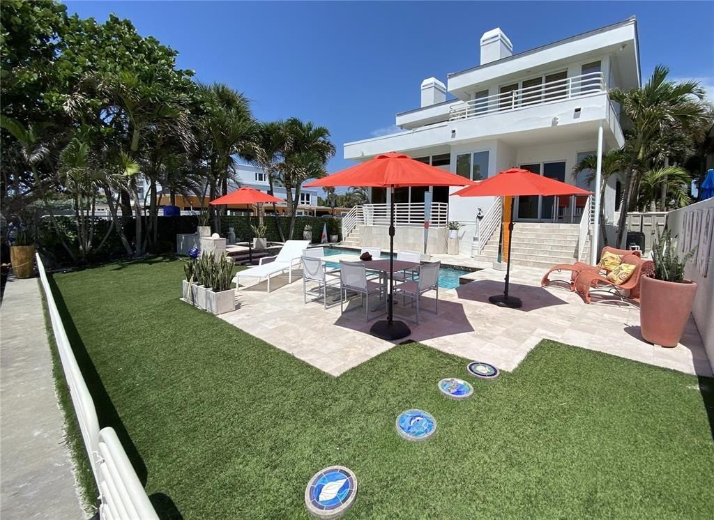 1522 Gulf Boulevard, Indian Rocks Beach, FL 33785 Photo