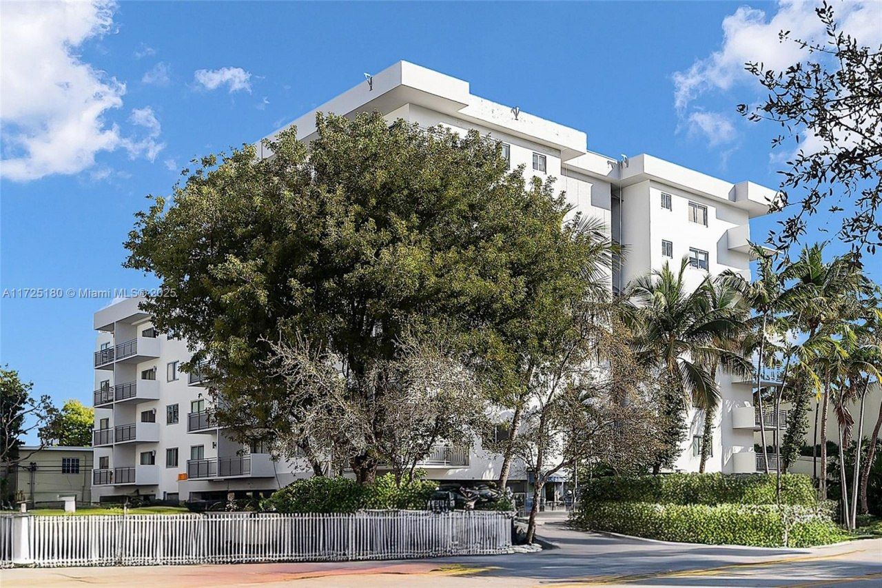 1025 Alton Rd, Unit 602, Miami Beach, FL 33139 Photo