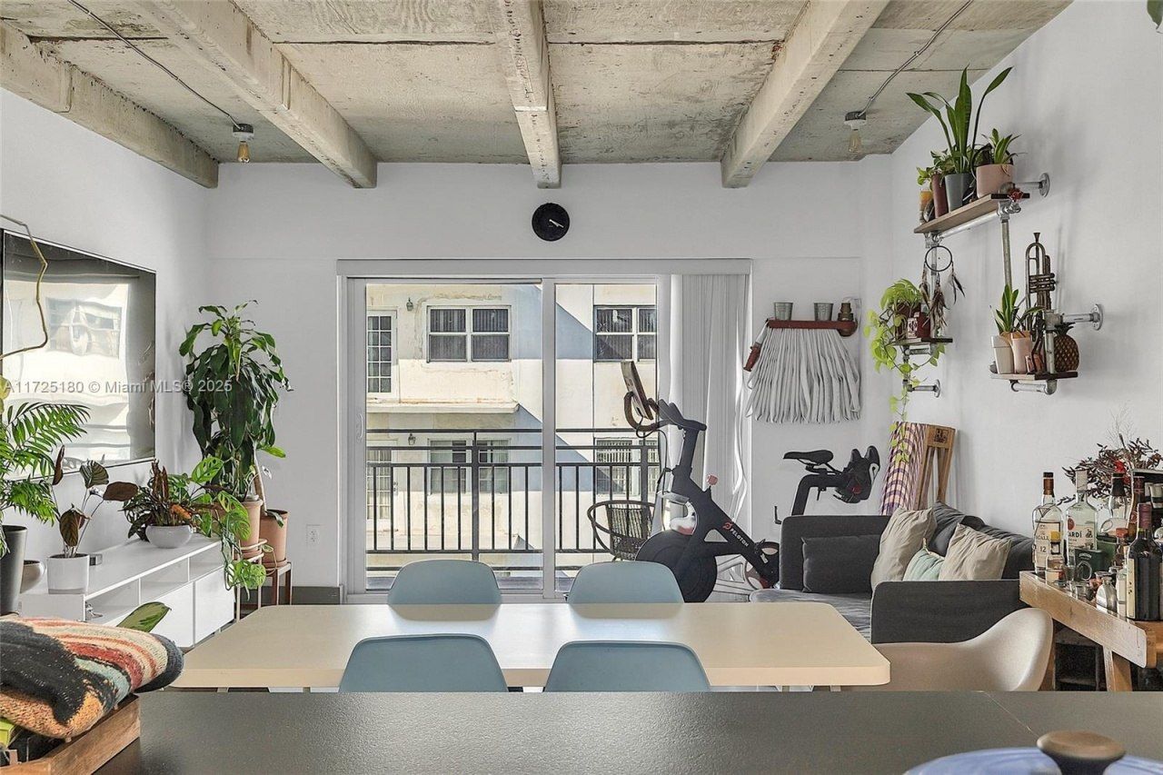 1025 Alton Rd, Unit 602, Miami Beach, FL 33139 Photo