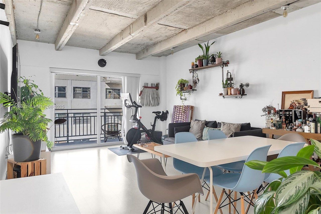 1025 Alton Rd, Unit 602, Miami Beach, FL 33139 Photo