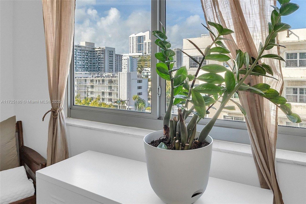 1025 Alton Rd, Unit 602, Miami Beach, FL 33139 Photo