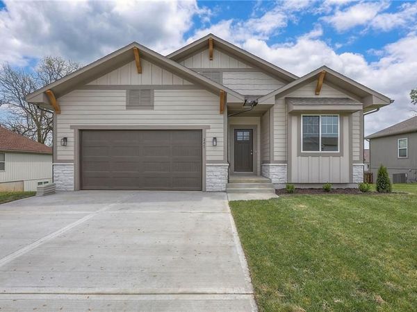 207 S Black Jack Avenue, Lone Jack, MO 64070