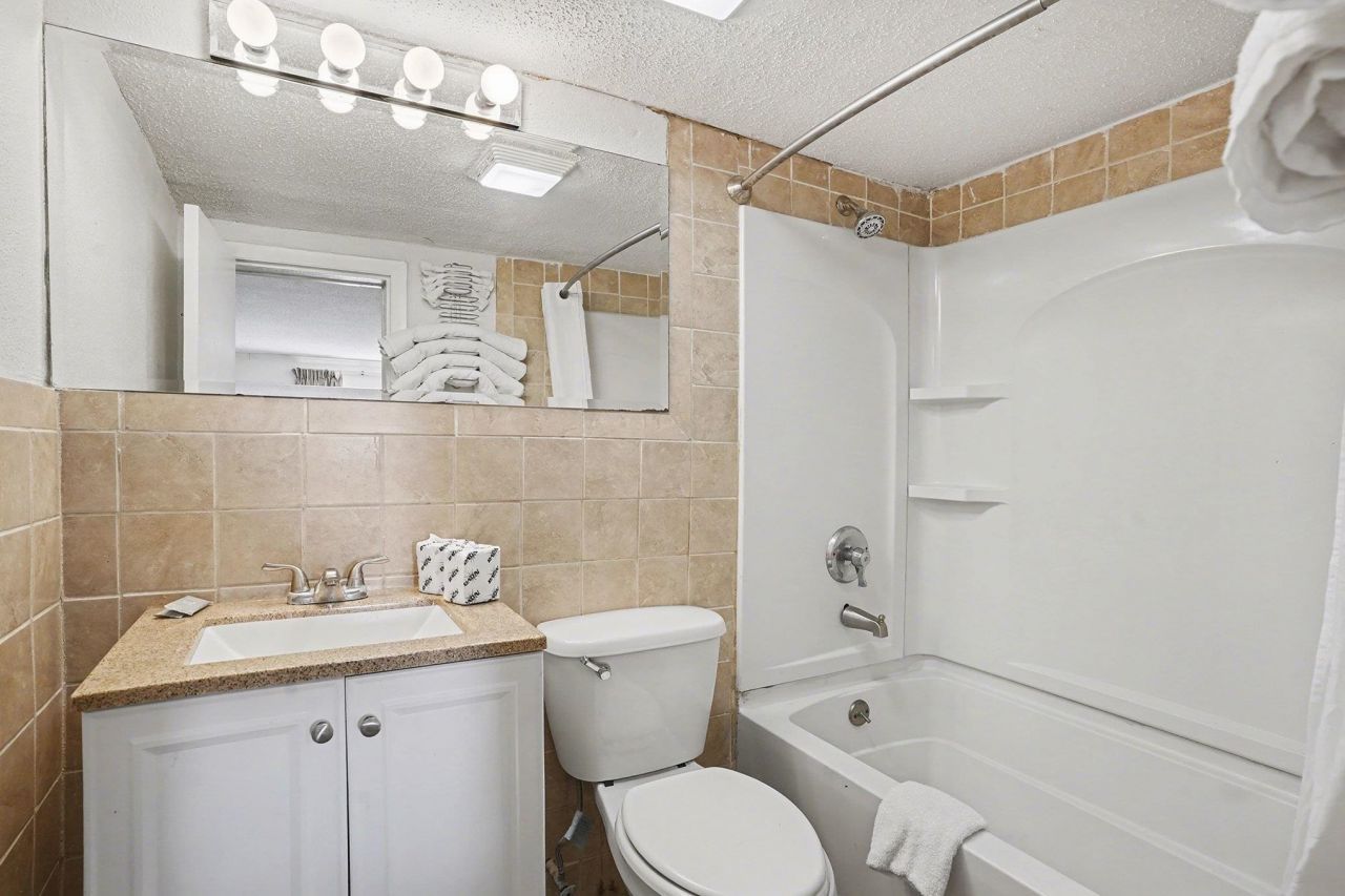 1805 N Ocean Blvd. N Photo 12