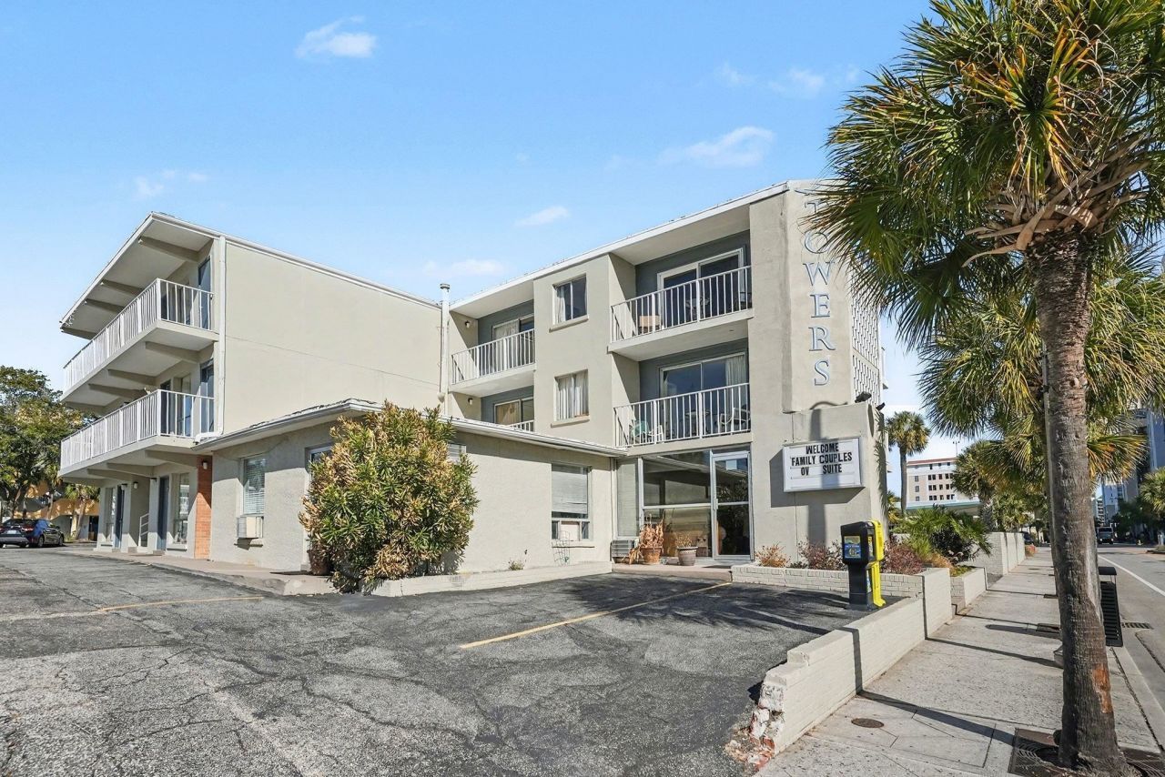 1805 N Ocean Blvd. N Photo 4